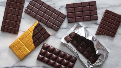 Kādas ir tumšās un rūgtās šokolādes atšķirības?