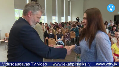 Sveic Jēkabpils novada skolēnus – olimpiāžu un konkursu laureātus
