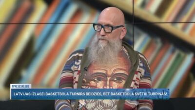 Bikše: Man nekad nav prasījuši vilkt peldcepuri, bet vienreiz Ķīnā...