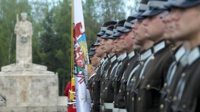 Ģirģens: Ždanoka neapmeklēja piemiņas aizlūgumu kara upuru atcerei