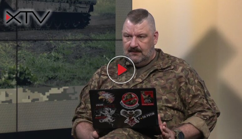 Rossiyalik pikapchilar qizni jinsiy aloqa qilishga kondirishdi. Alison Fey bilan seks porno